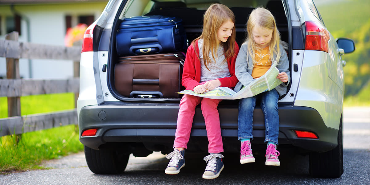 Children on Roadtrip