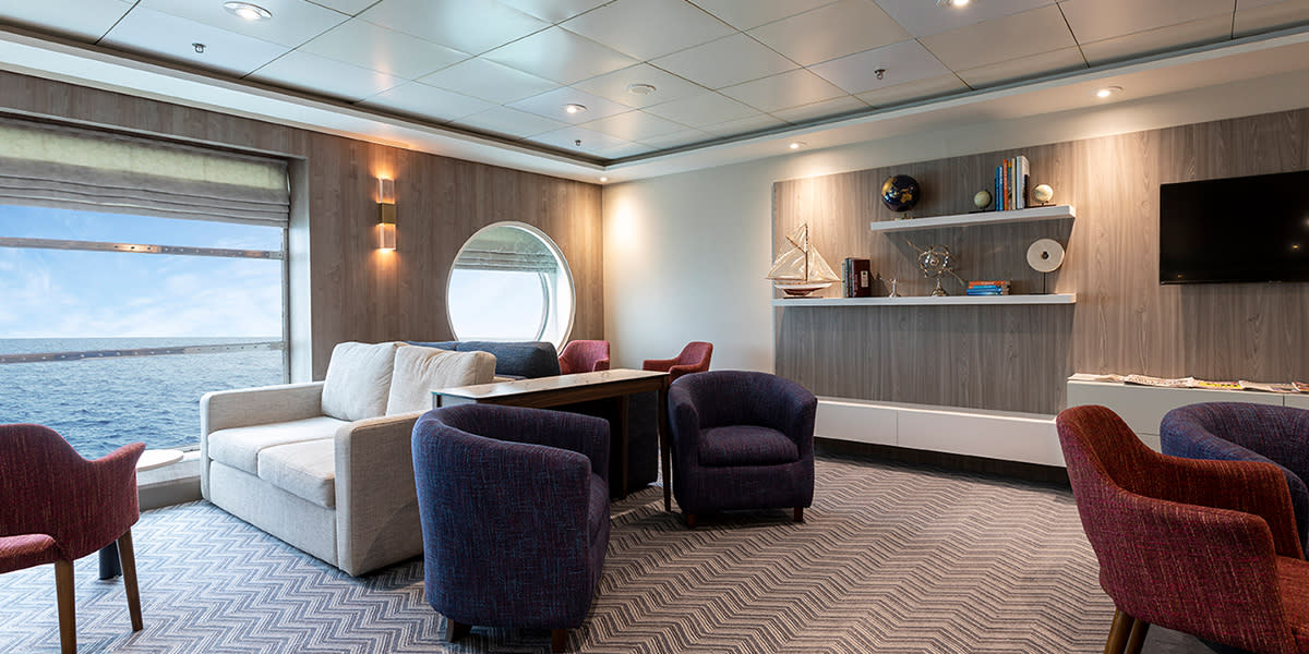 Onboard - Premium Lounge