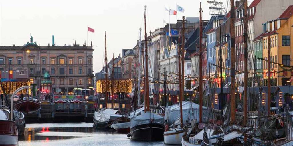 Christmas in Copenhagen - ships on the water