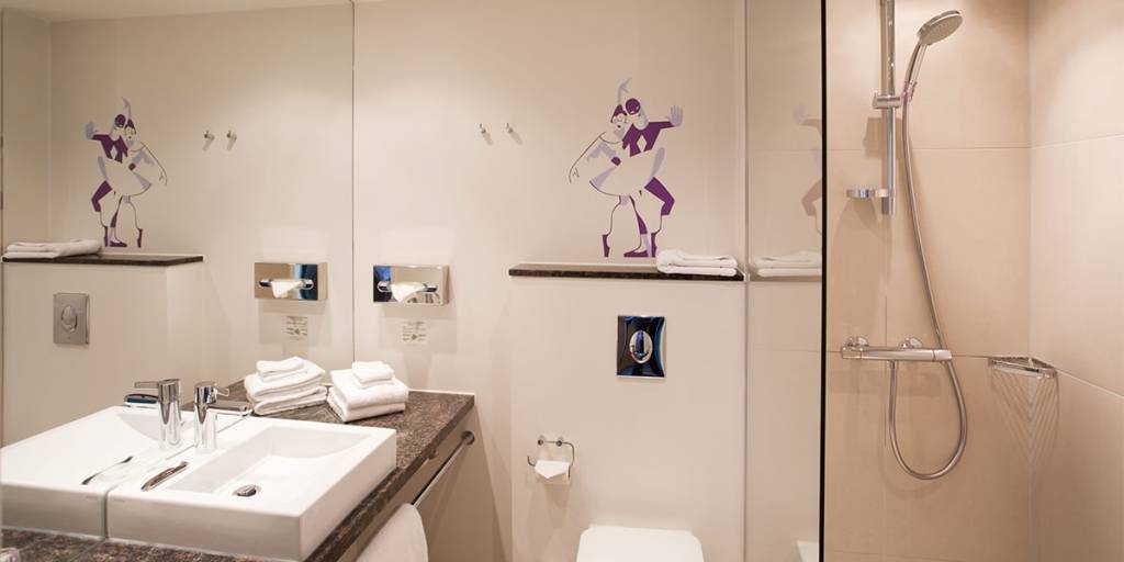 Tivoli Hotel - bad - værelse med havutsikt