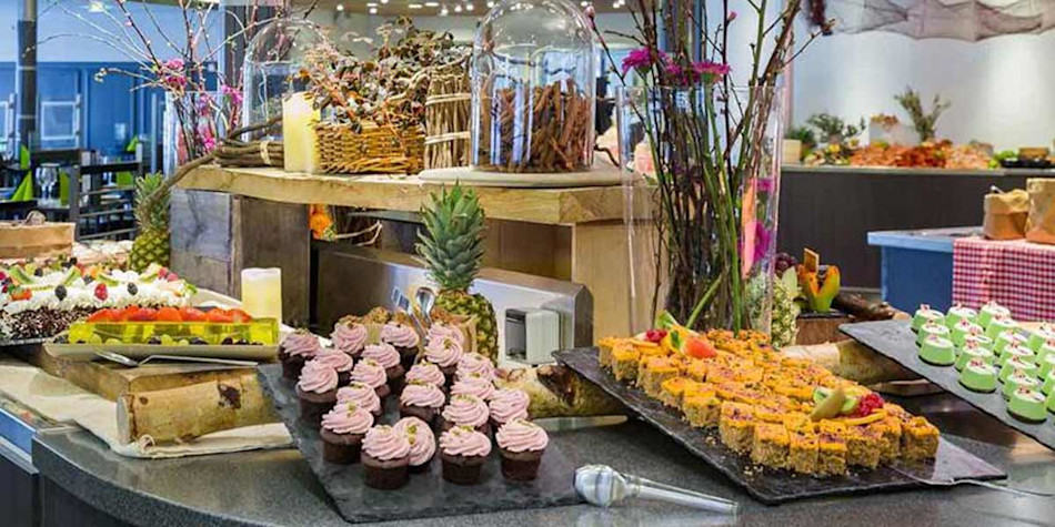 desserter på middagsbufféen i 7 Seas