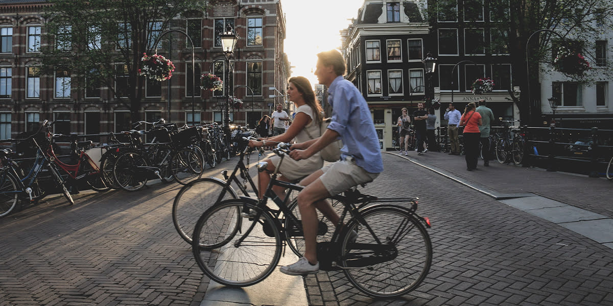 HERO_Couples_trips_to_Amsterdam_1200x600