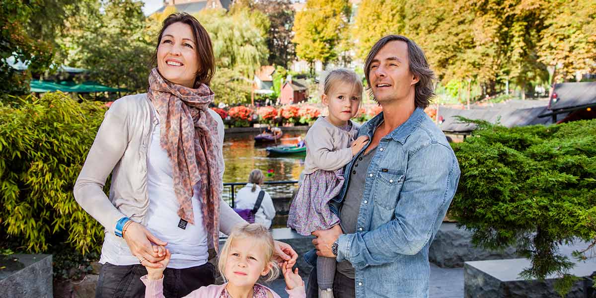 Familie i Tivoli København