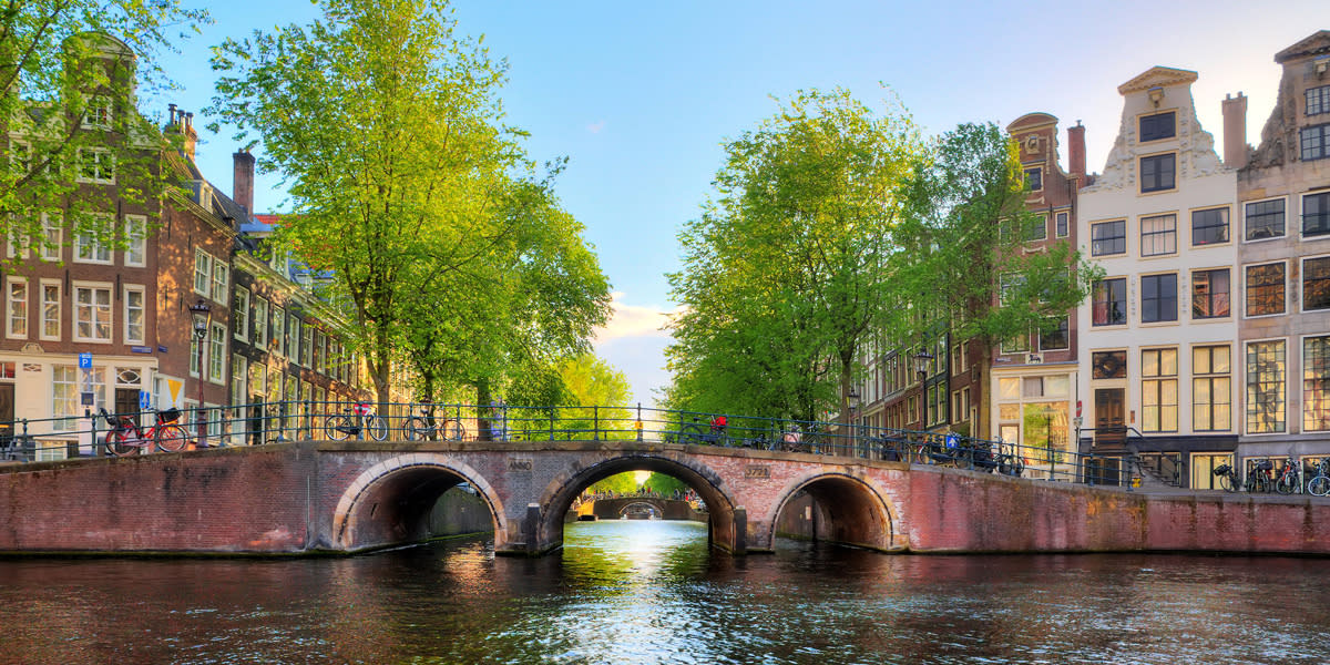 HollandInBloom Amsterdam CityBreak Canal