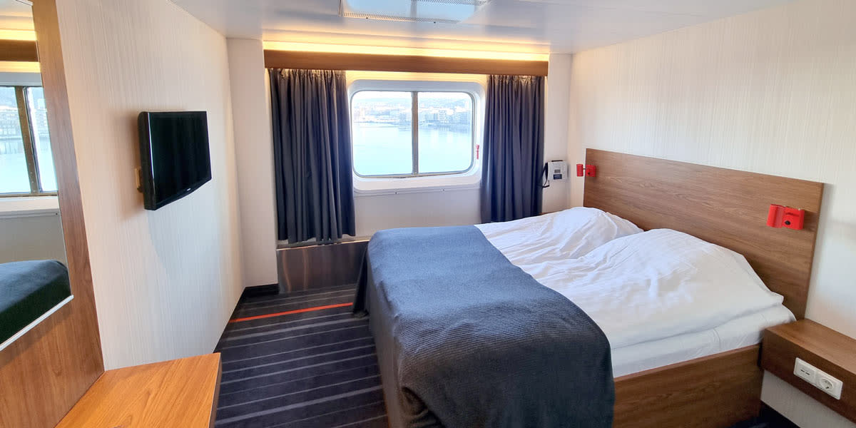 Commodore class cabin onboard Copenhagen-Oslo