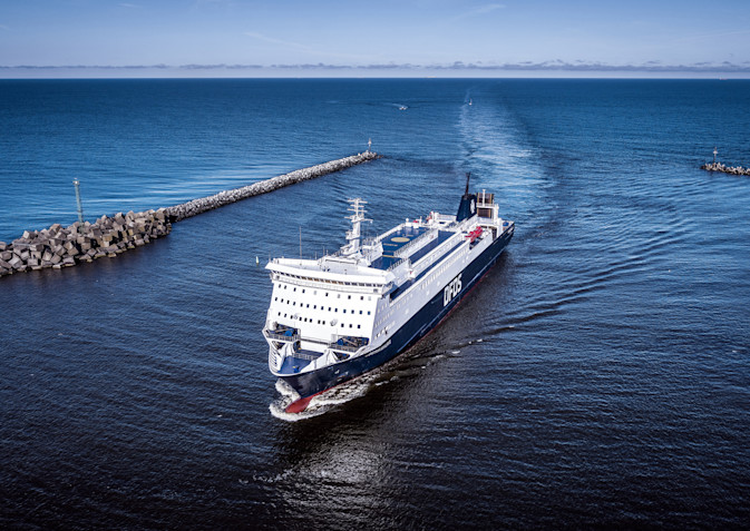 Patria seaways, DFDS freight shipping vessel, heading towards the dock