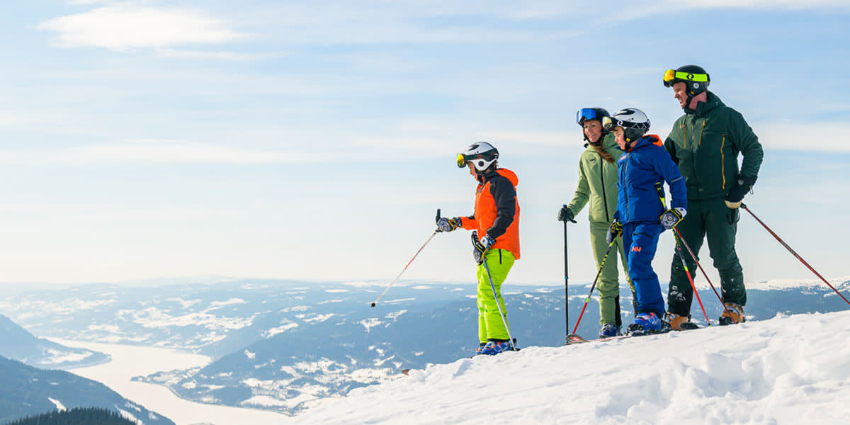 Skiing Kvitfjell Hero