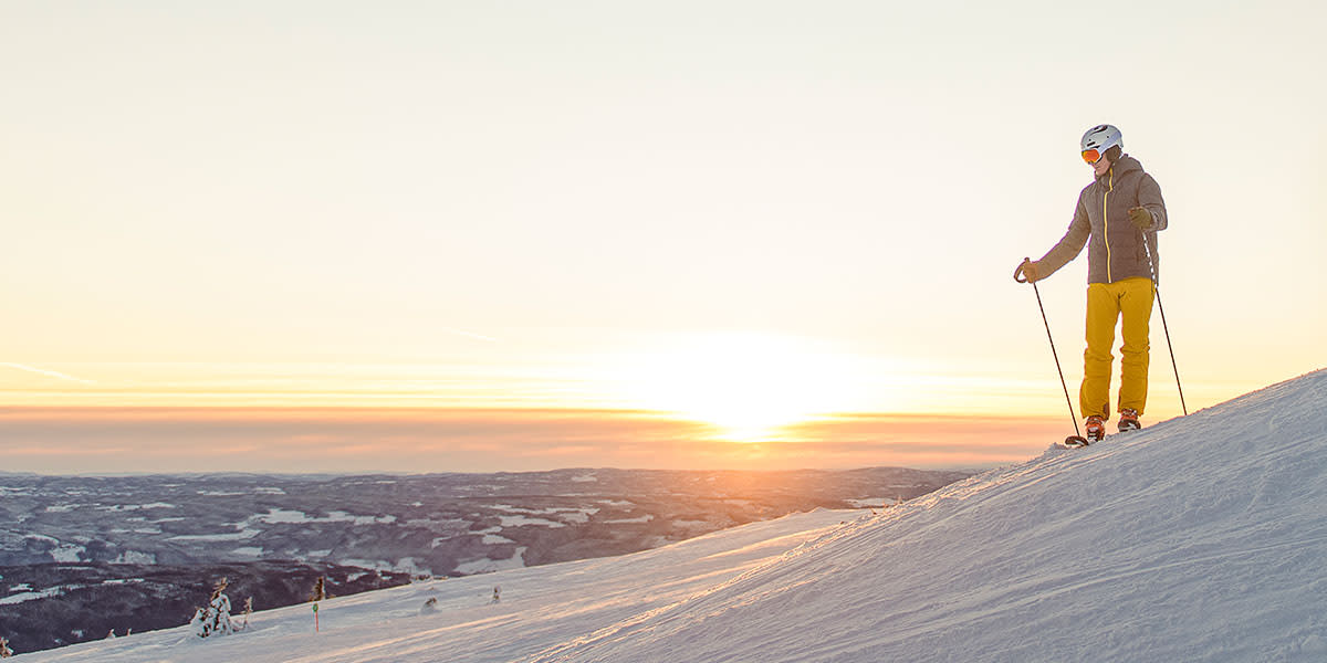 Hafjell Alpinco top of slope with sunset