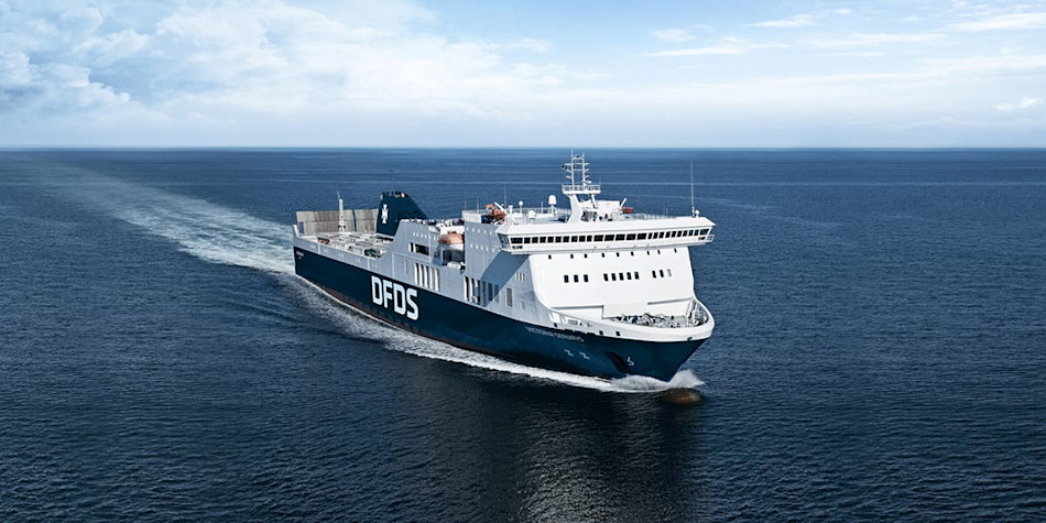 Victoria seaways ship at sea 