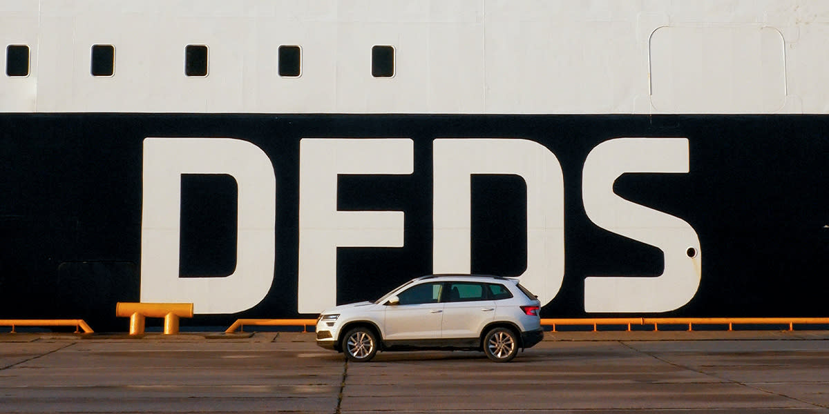 Car in front of DFDS ferry | Gold Multi trips