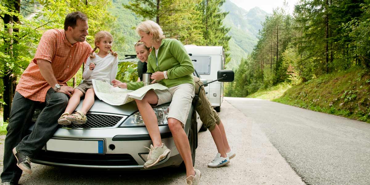 Family travel by car 