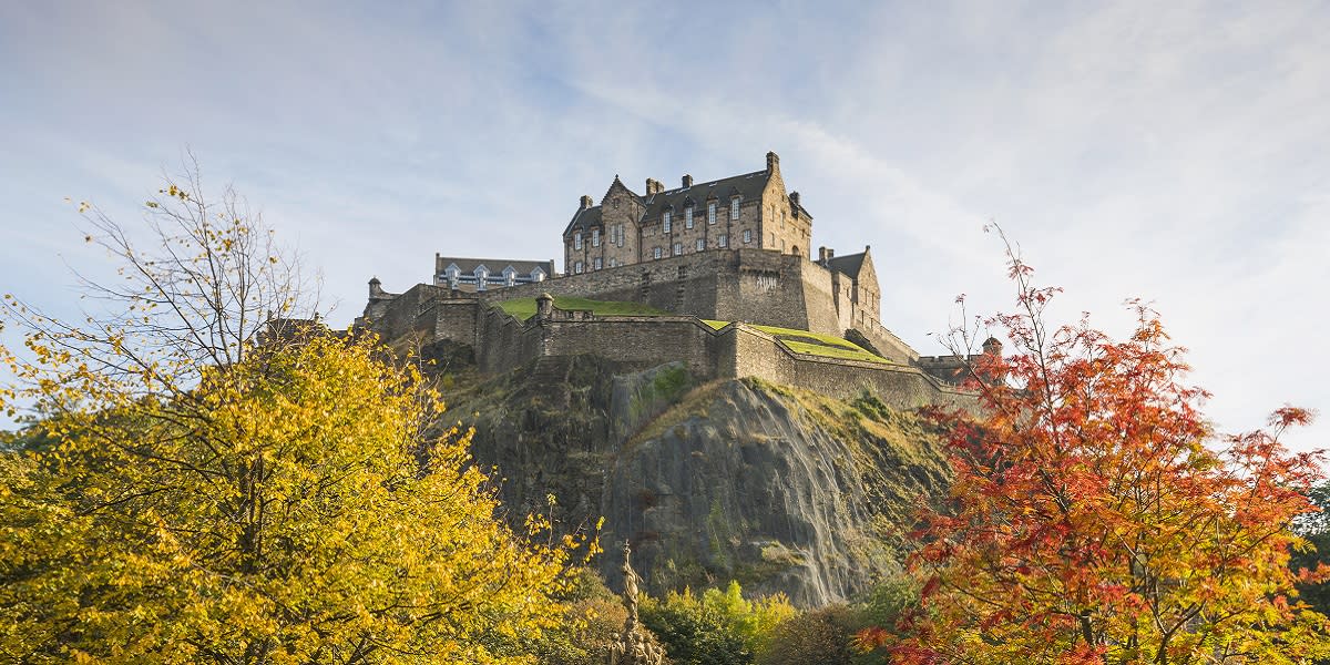 Edinburgh Castle cropped