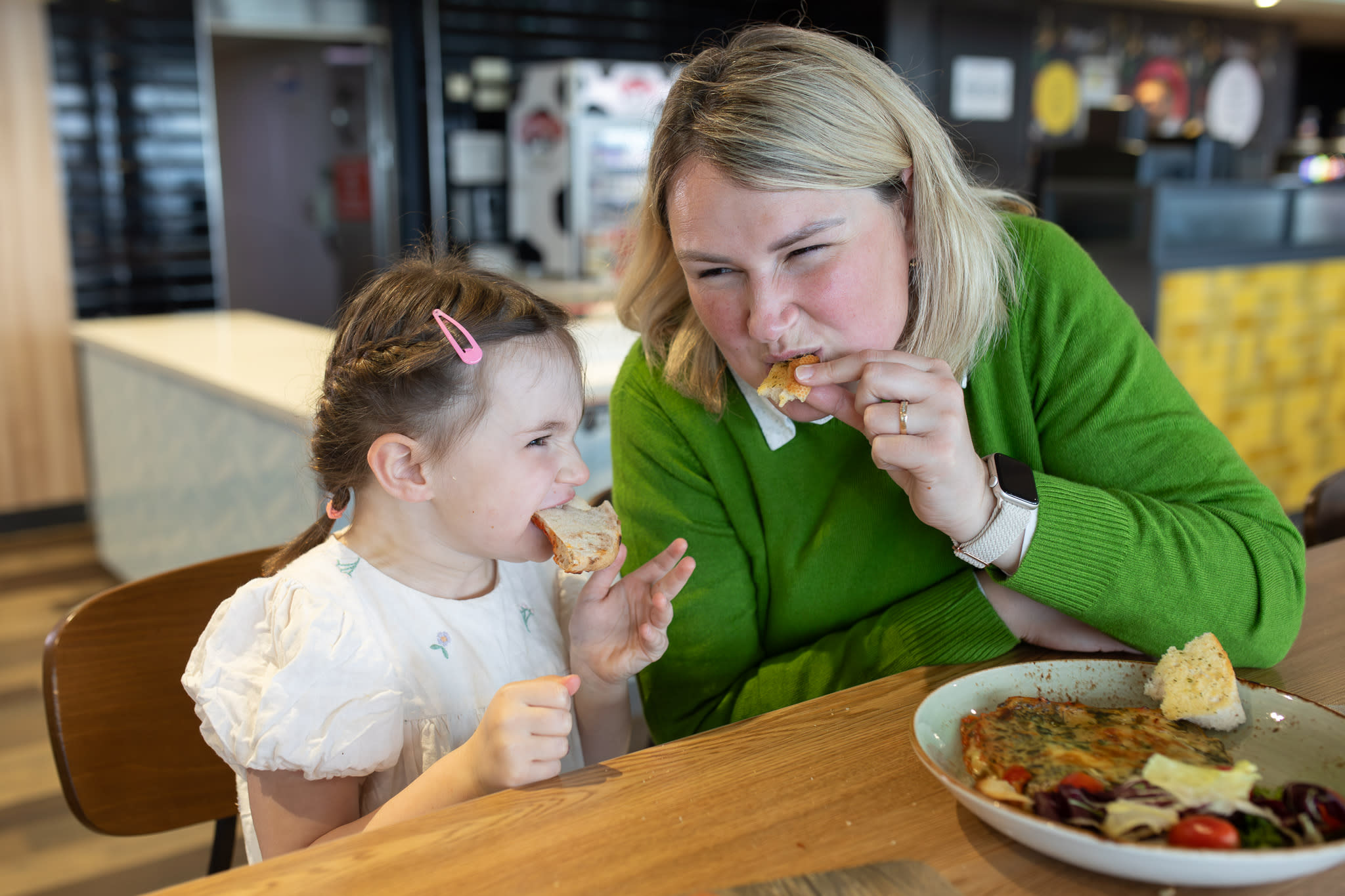 153 EC Onboard Outlets 09 2025 47