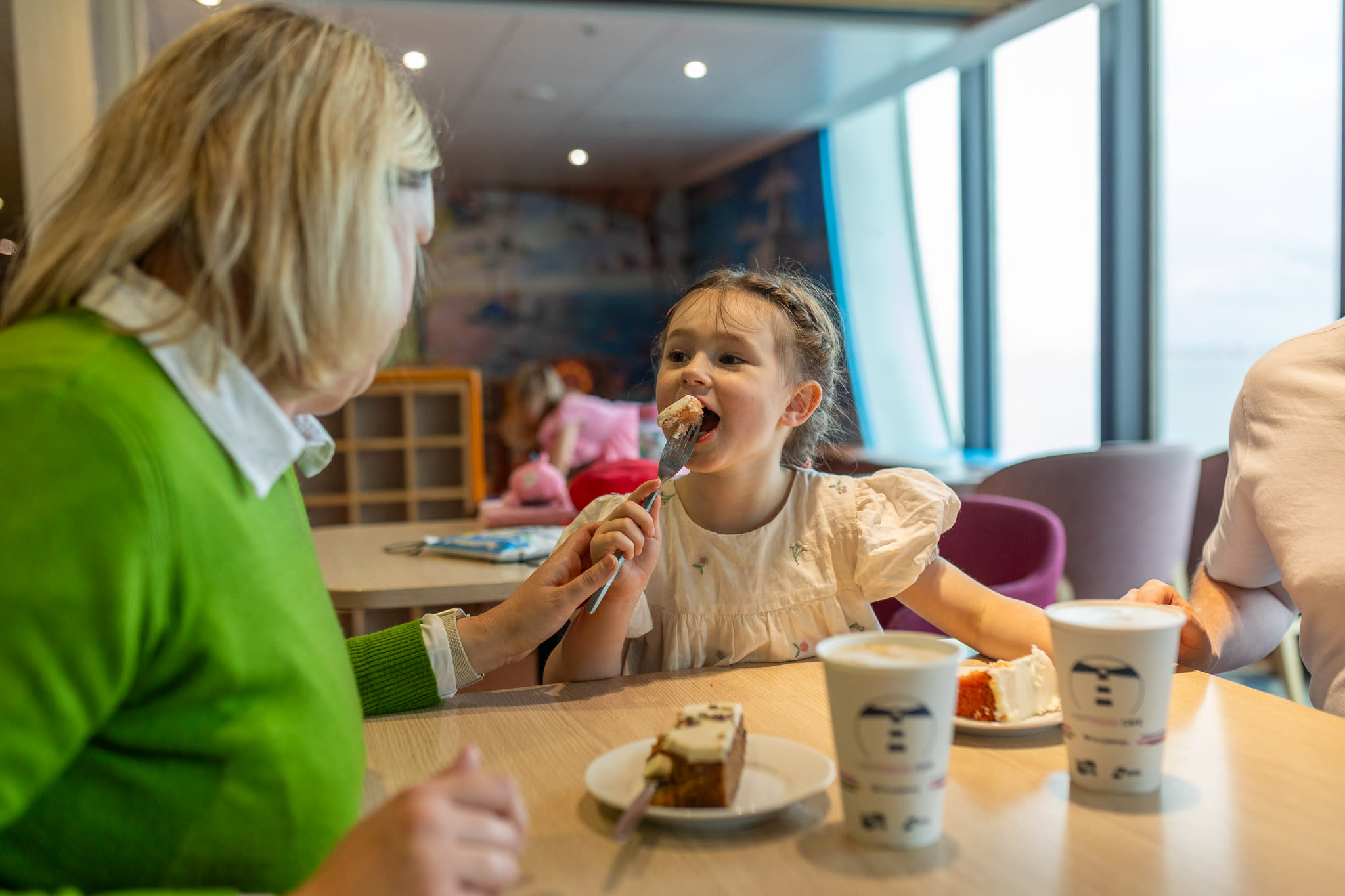 153 EC Onboard Outlets 09 2025 44