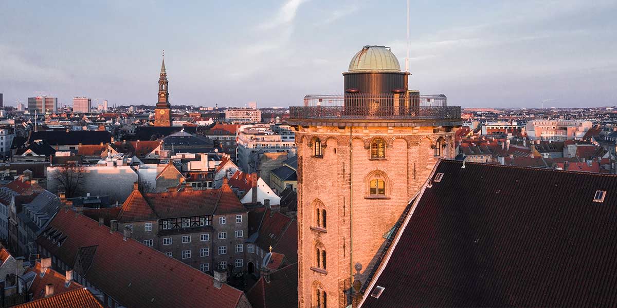 Utsikt over Københavns tak - med Rundetårn