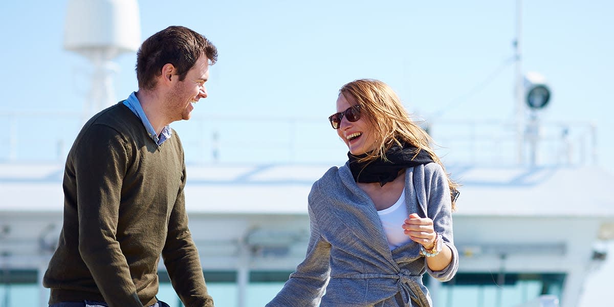 Couple-on-sundeck 