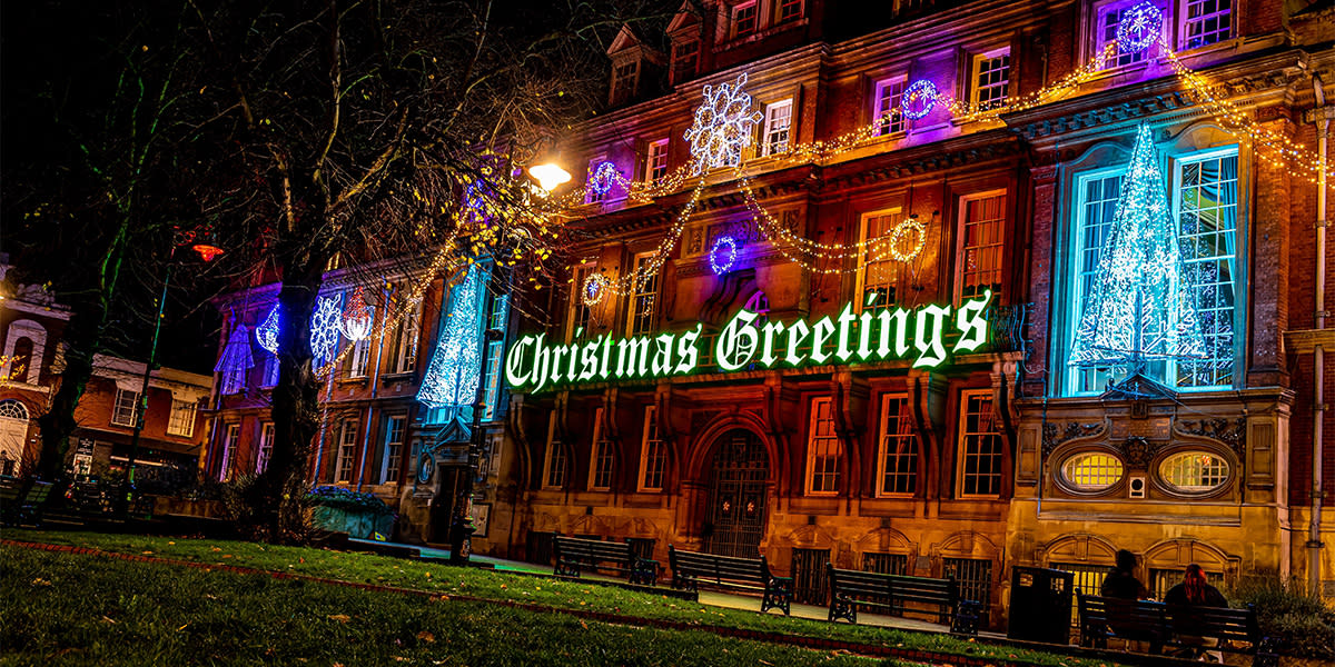 Christmas in London - Liecester Square lights