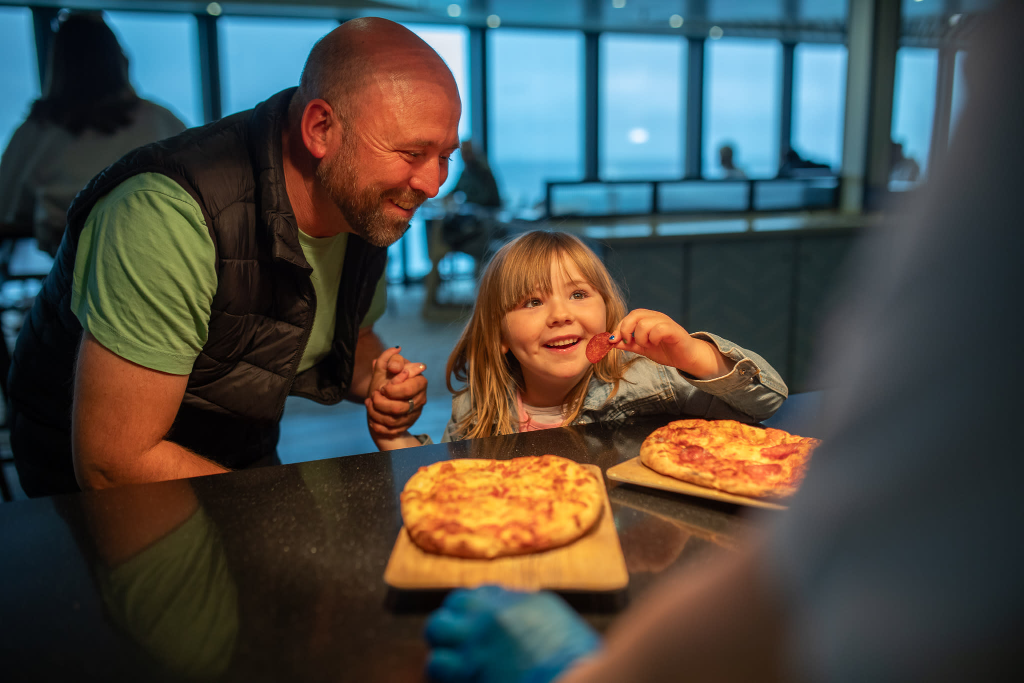 153 EC Onboard Outlets 09 2025 54