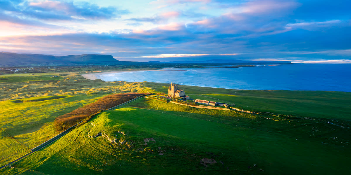 GL EBO25 26 Web Ireland Castle-1200x600