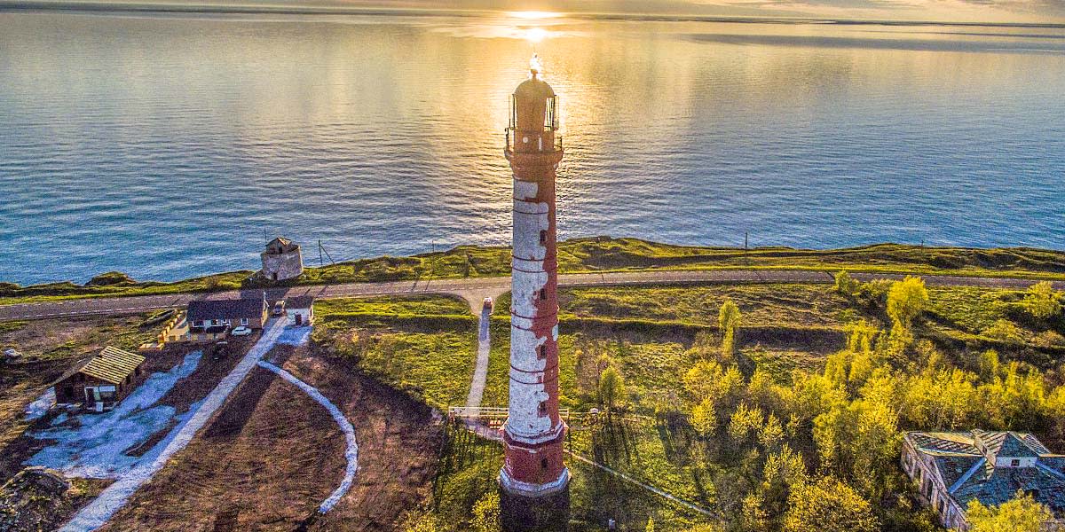Pakri lighthouse, Estonia