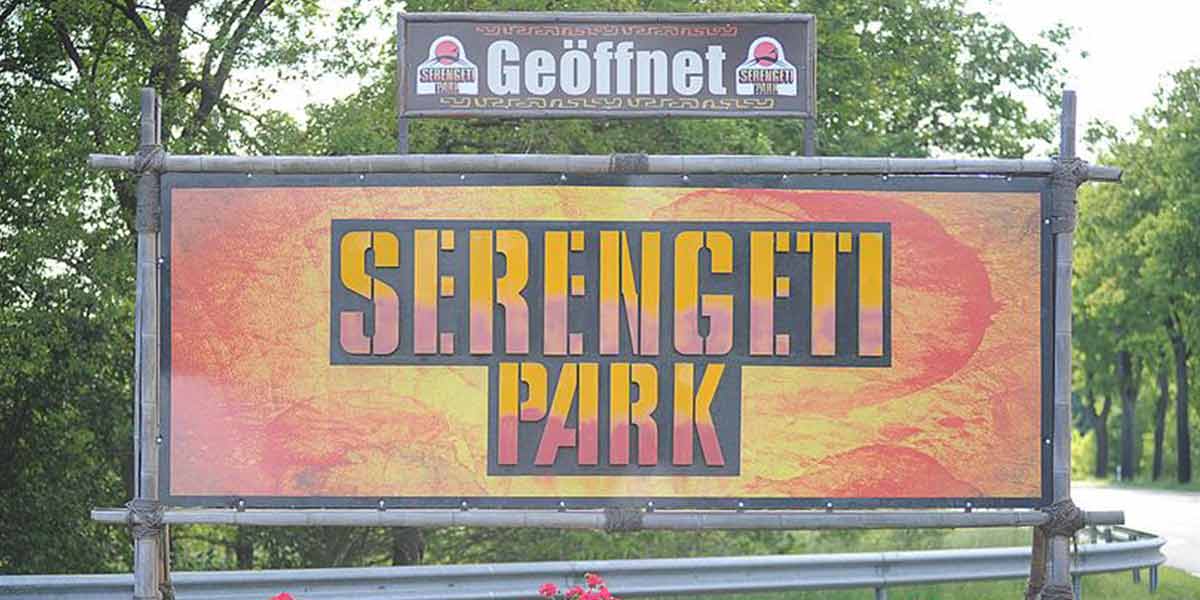 Serengeti Safari - sign