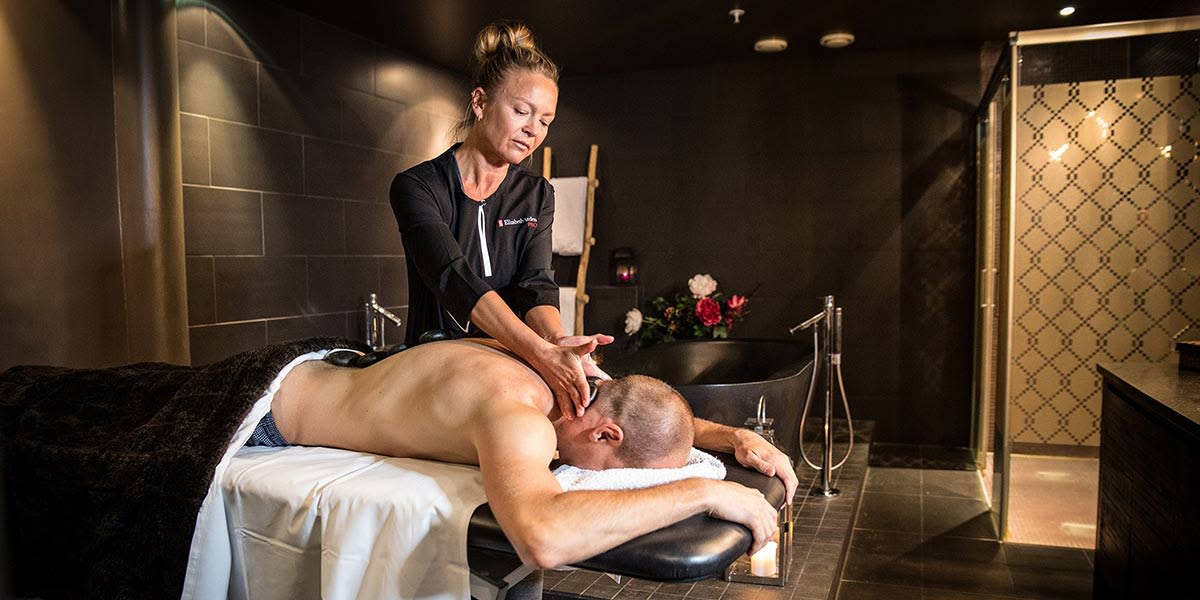Massagebehandlung im hoteleigenen Spa – Norefjell Ski & Spa