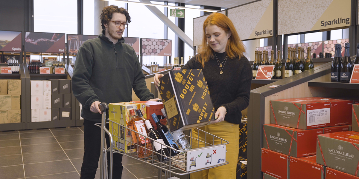 Couple buying Duty Free goods