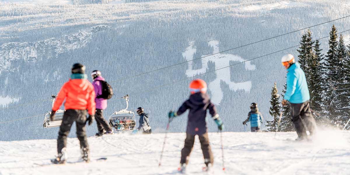 Skiing Hafjell Hero