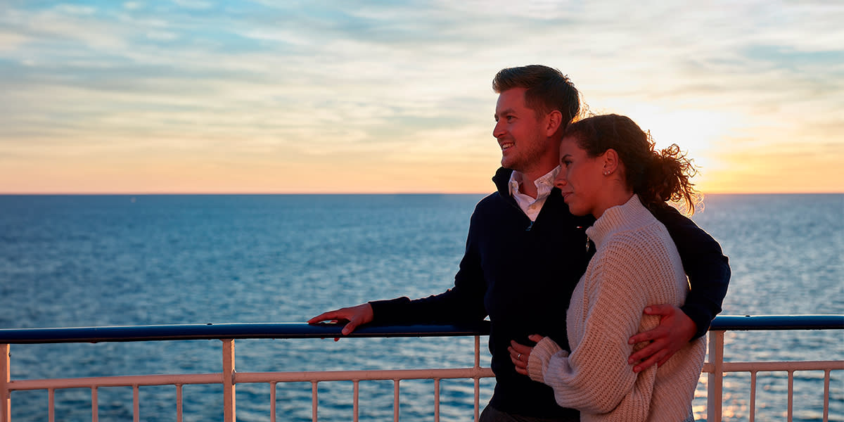 Welcome to DFDS - Couple on deck - Sunset