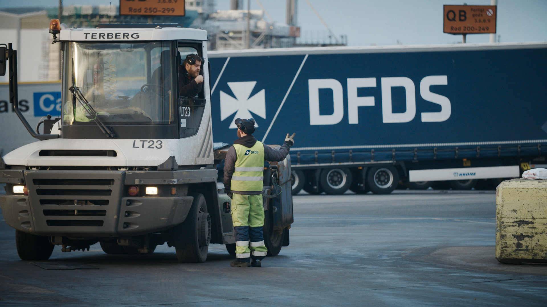 DFDS Equipment - DFDS forklift driver