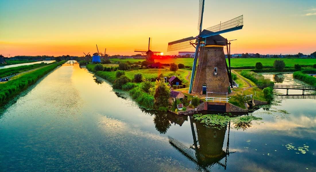 Holland Hero Kinderdijk 1200x600px