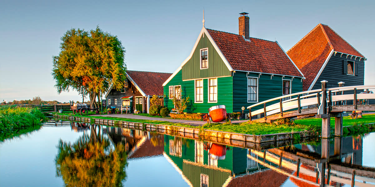 UK Most Beautiful Villages in the Netherlands Travel Guide Zaanse Schans