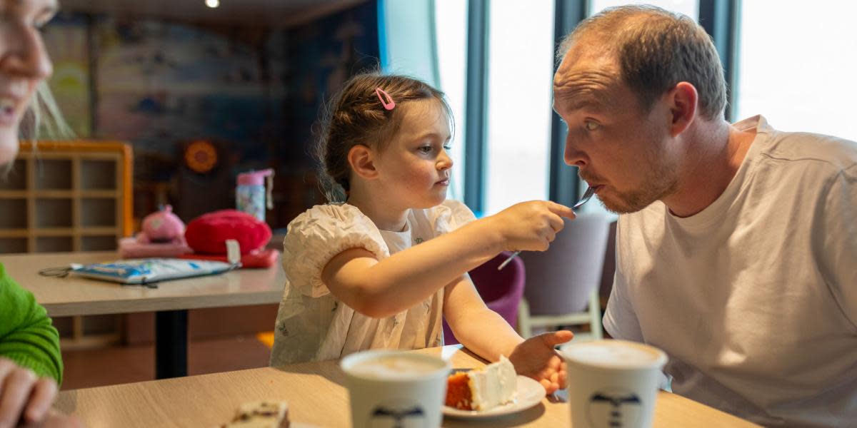 153 EC Onboard Outlets 09 2025 45