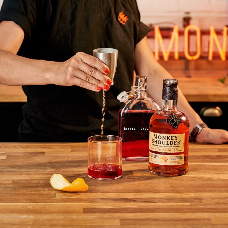 ブールヴァディエウイスキーカクテルレシピ | Monkey Shoulder