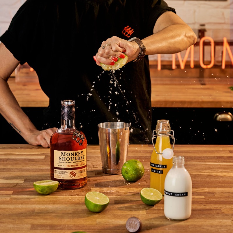 モンキーコラーダウイスキーココナッツカクテル | Monkey Shoulder