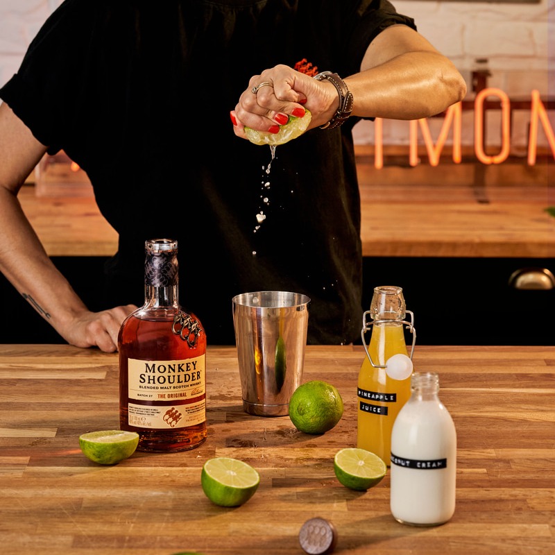 モンキーコラーダウイスキーココナッツカクテル | Monkey Shoulder