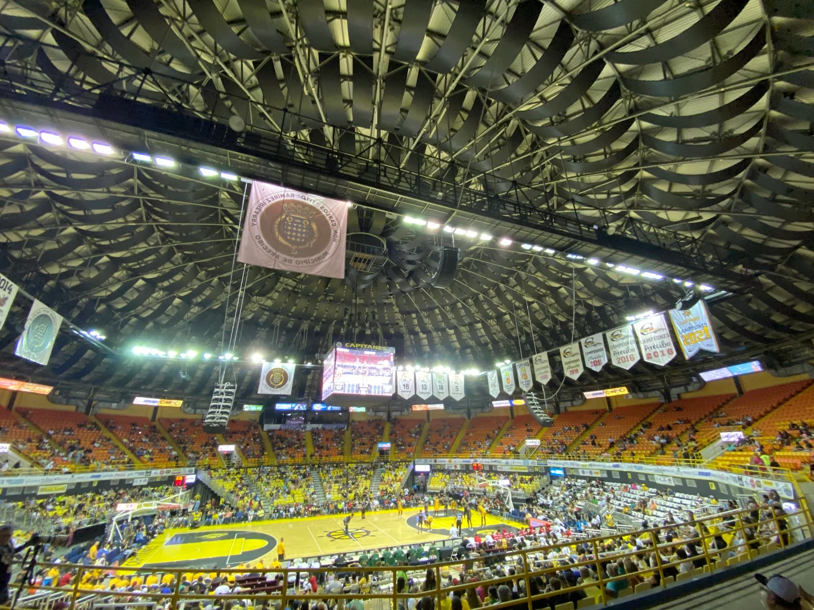 Coliseo Manuel G. "Petaca" Iguina Reyes