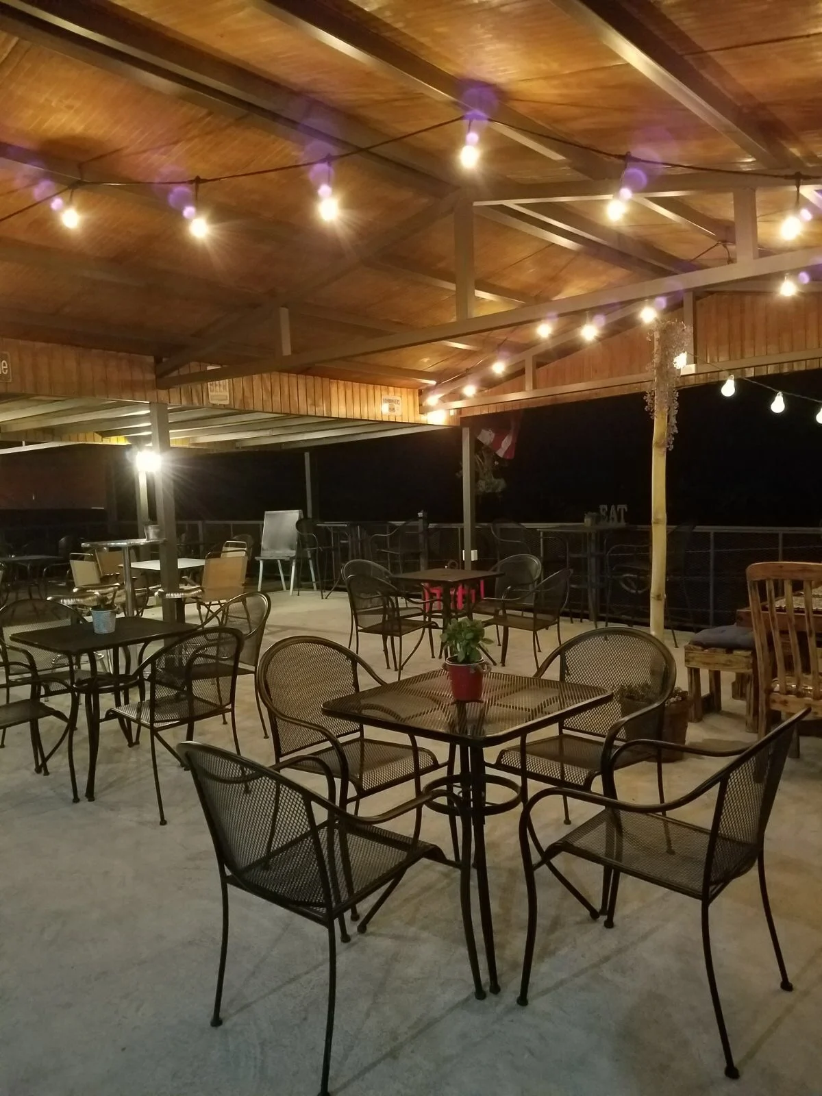 Tablado del Sol Bar & Grill