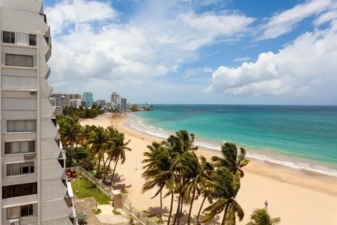 Google owner photo. Attribution: Courtyard by Marriott Isla Verde Beach Resort (https://maps.google.com/maps/contrib/111155127338549035712)