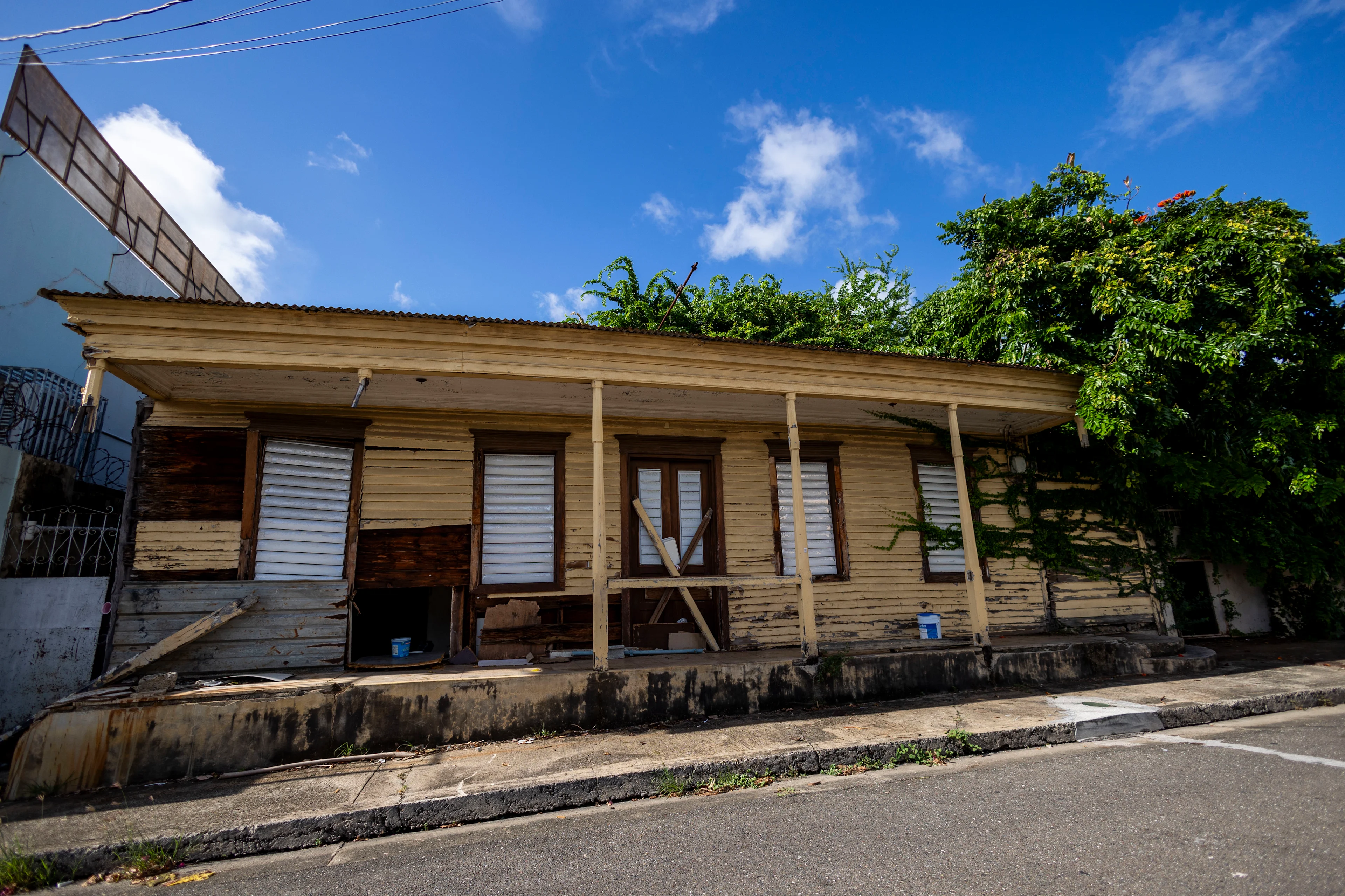 20240821_EDIFICIOSABANDONADOS_GUAYAMA_XG-12.jpg