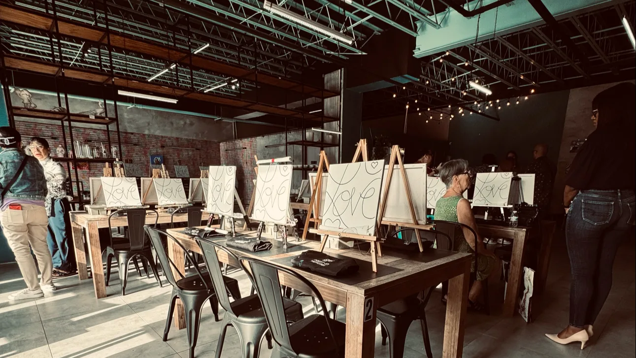 Google owner photo. Attribution: Paint-In Memories (https://maps.google.com/maps/contrib/114585864342382378978)