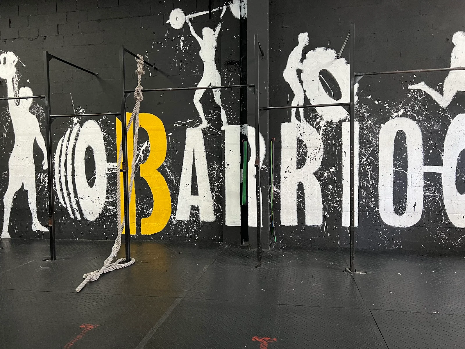 Google owner photo. Attribution: Barrio 13 Crossfit (https://maps.google.com/maps/contrib/100863025221774418308)