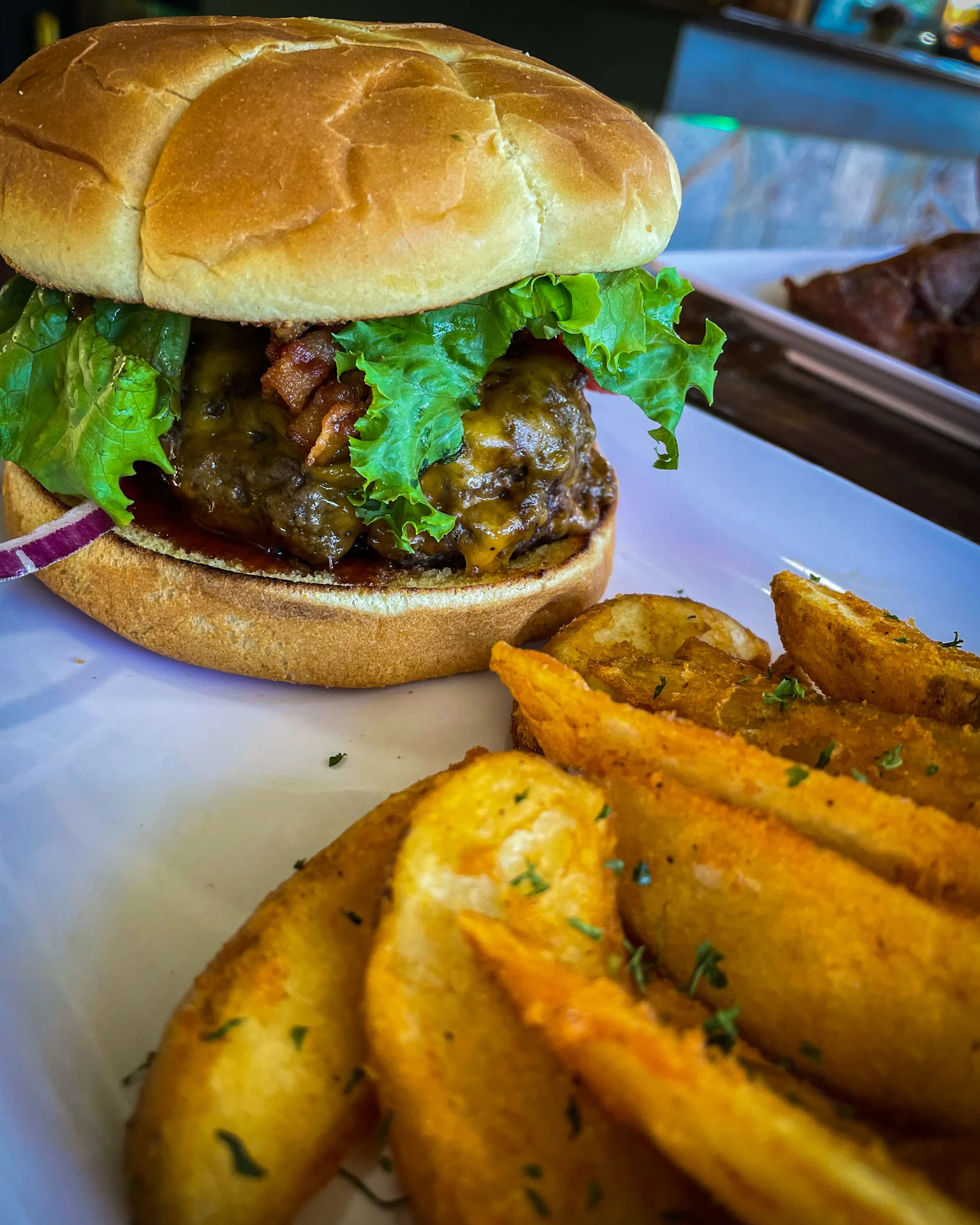 AlaVera Bar and Grill - hamburger