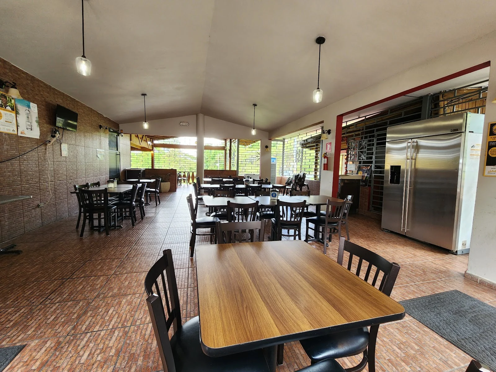 Caldosos Bar & Grill en Naranjito