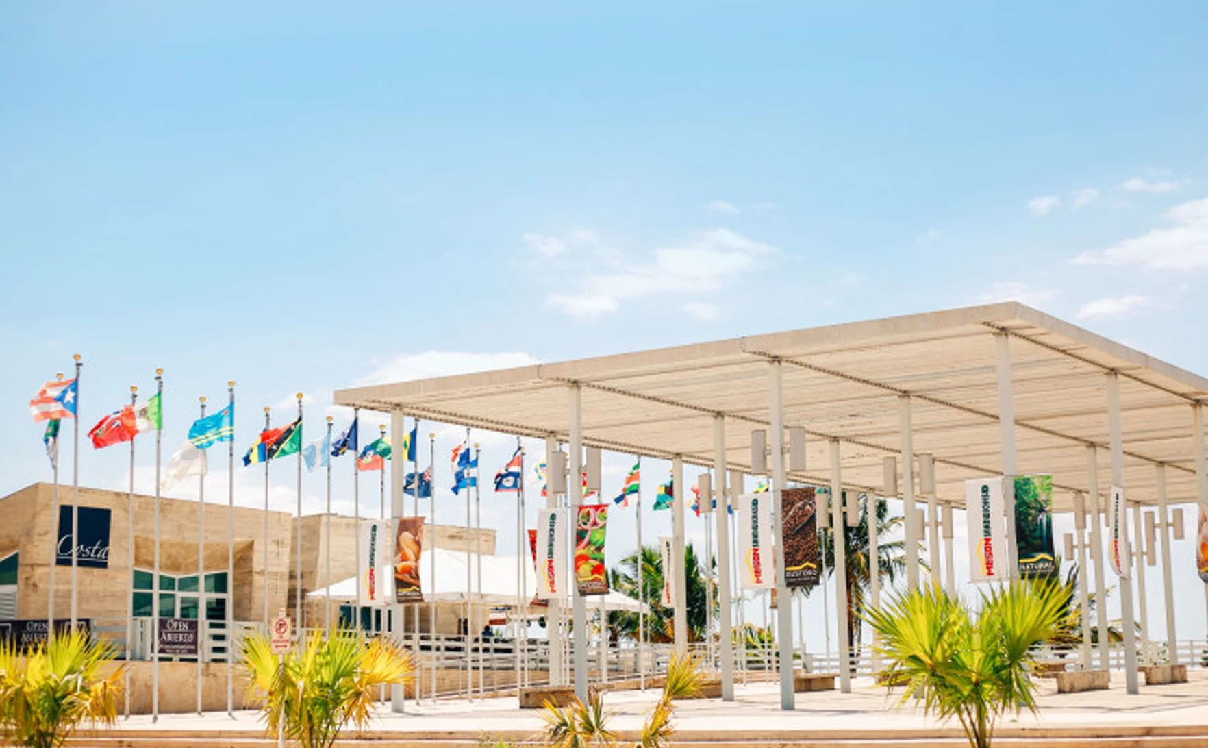 Paseo_Del_Litoral_Israel_Shorty_Castro_d6b36c2e68.jpg