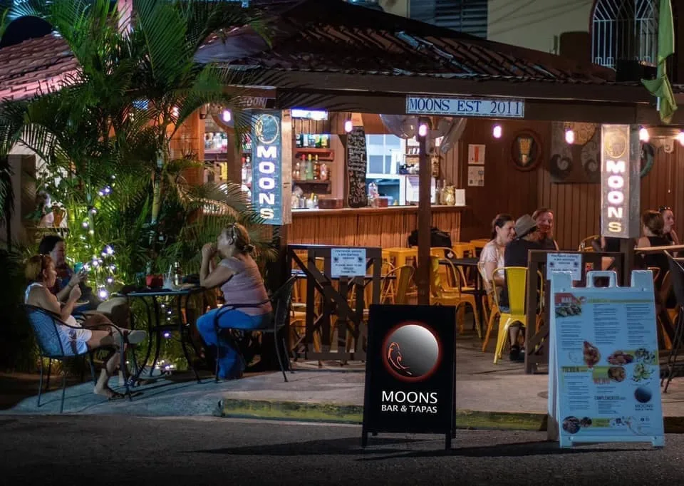 Moons Bar & Tapas