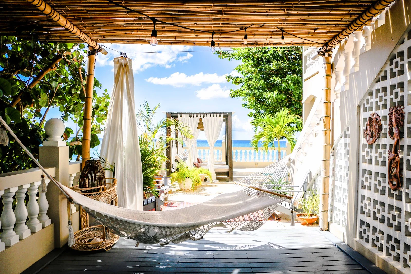 Google owner photo. Attribution: Tres Sirenas Beach Inn (https://maps.google.com/maps/contrib/107204046345665000882)