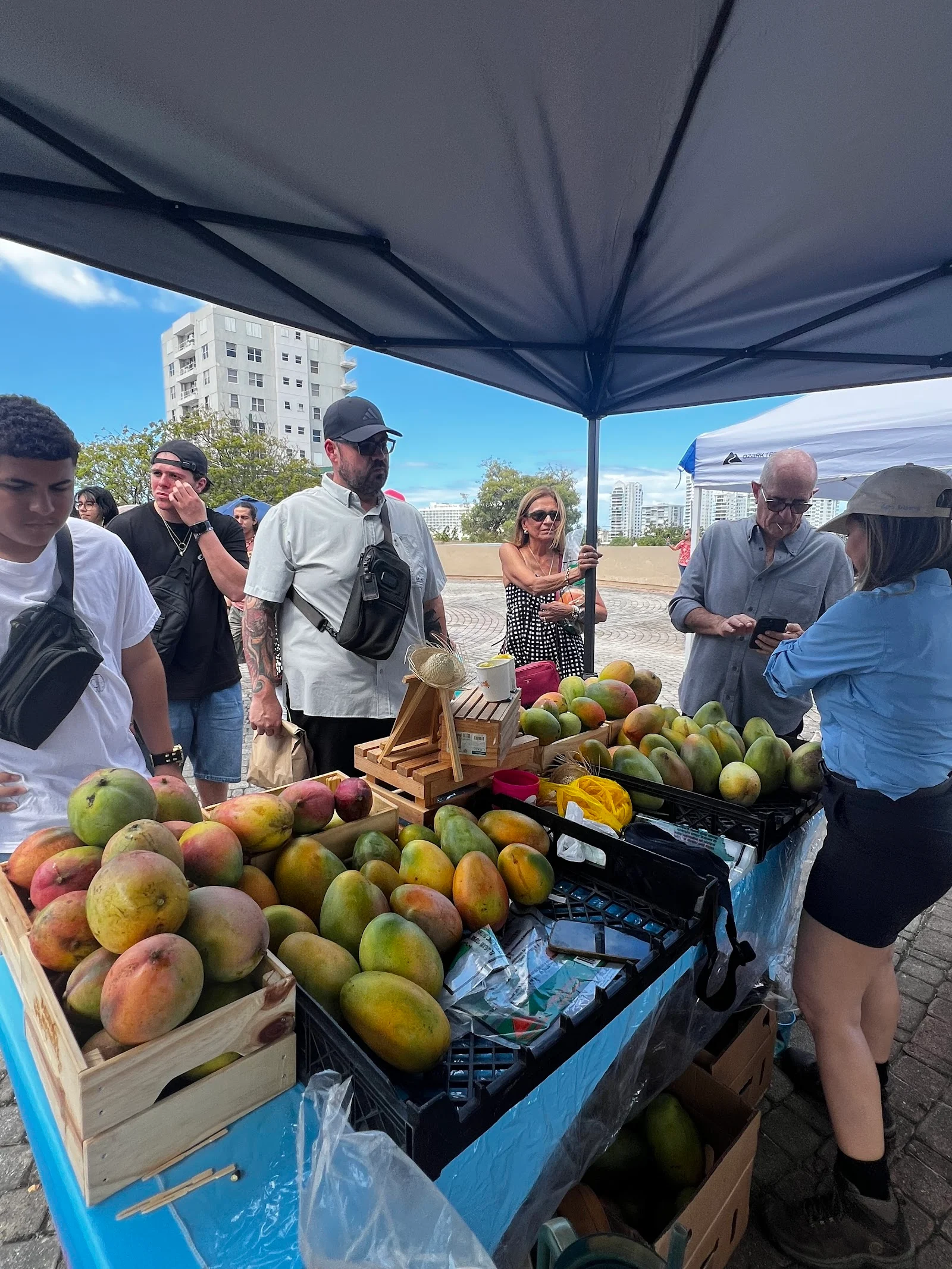 El Mercado Miramar