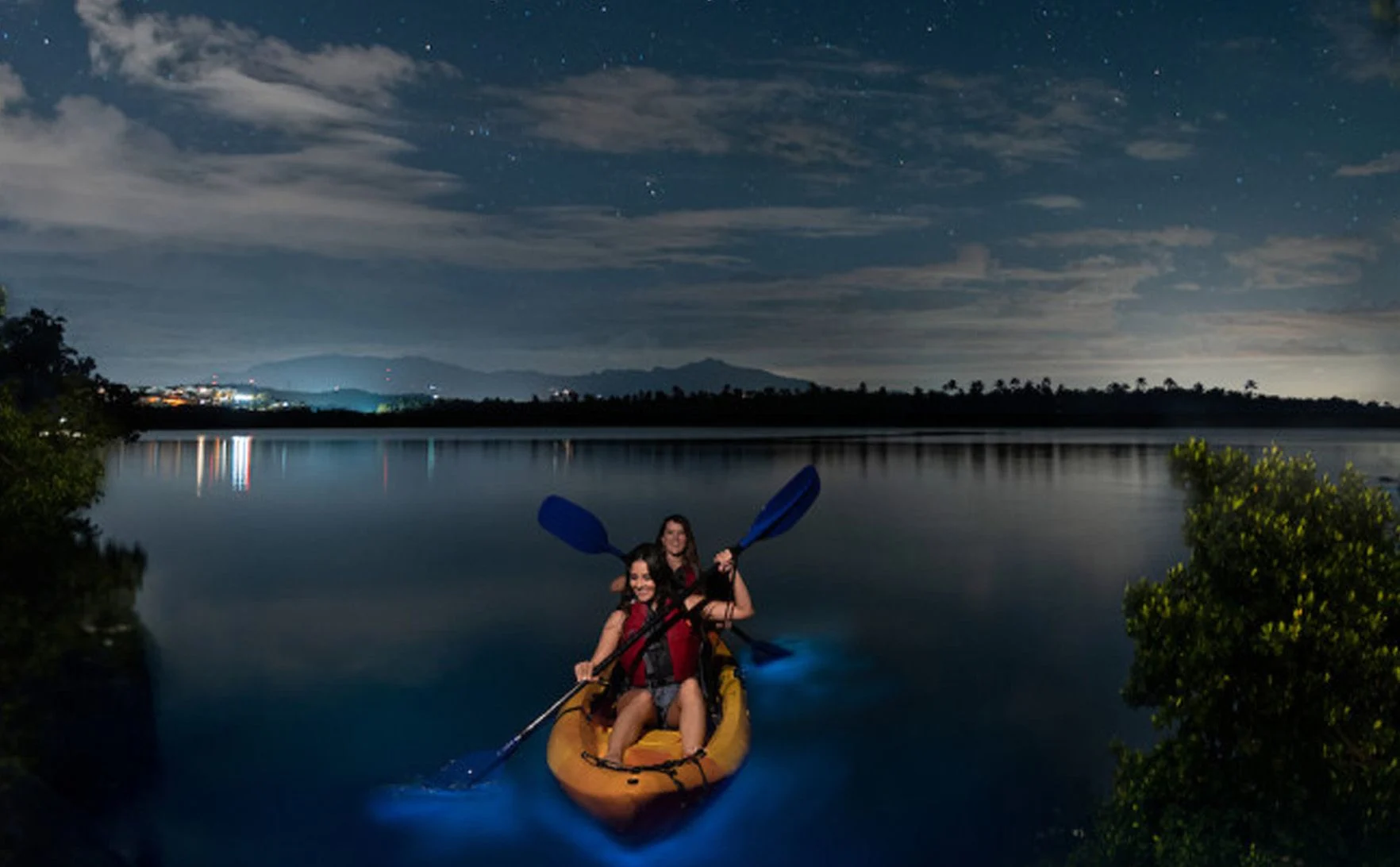Bahia_Bioluminiscente_Laguna_Grande_c0cbdc3d08.jpg