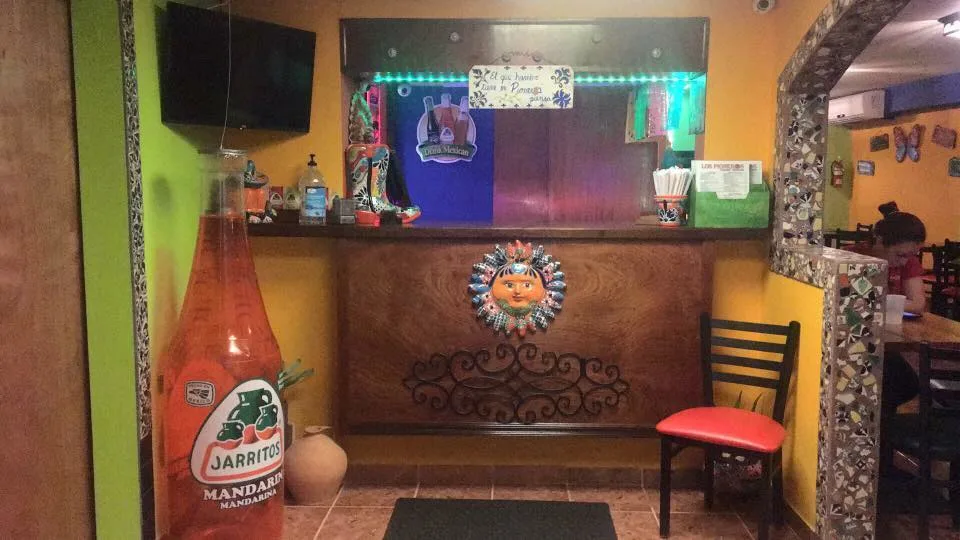 Imported from Google Places. Attribution: Los Pioneros Taqueria Mexicana (https://maps.google.com/maps/contrib/115438659669547241215)
